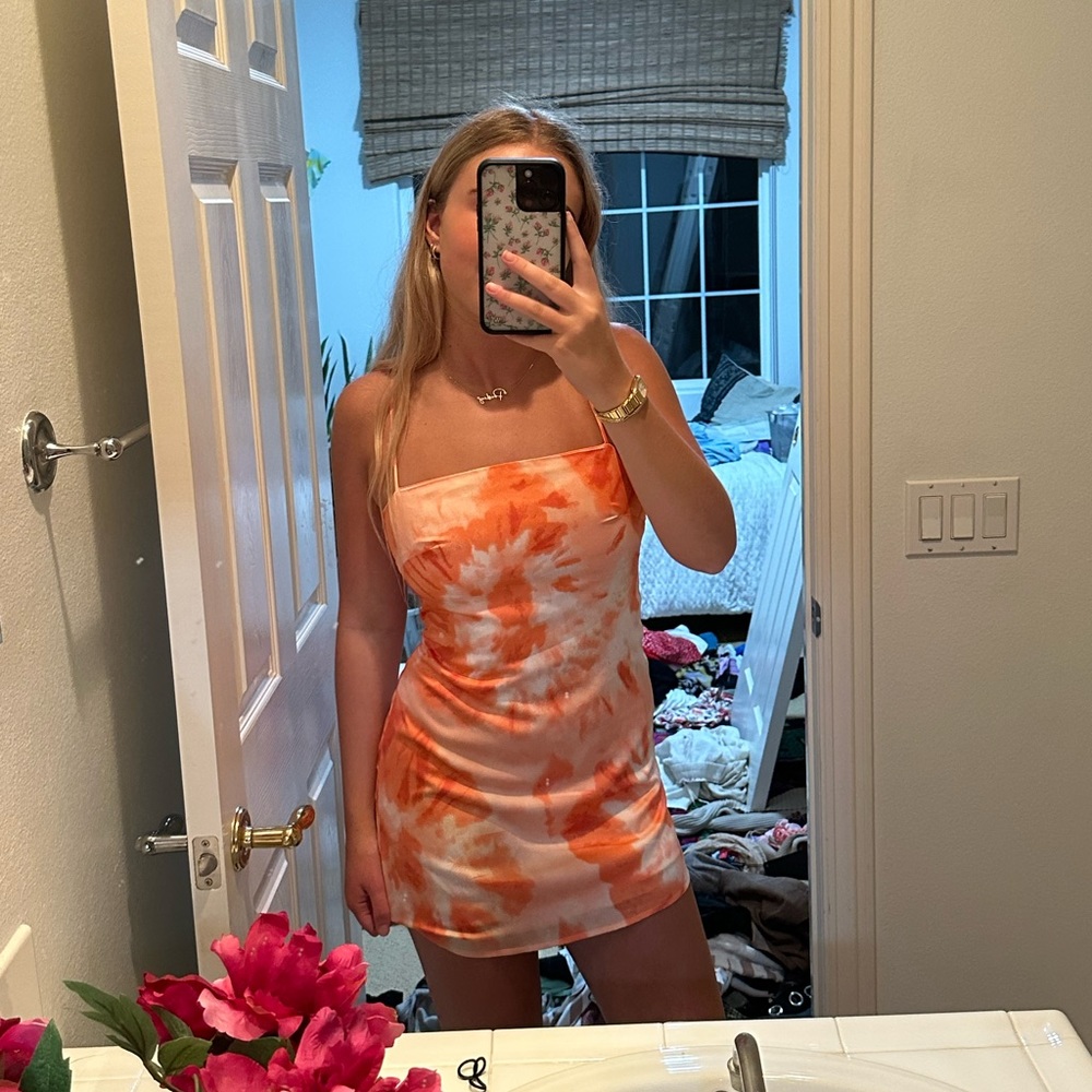 ORANGE TIE DYE SUNDRESS🧡❤️💛